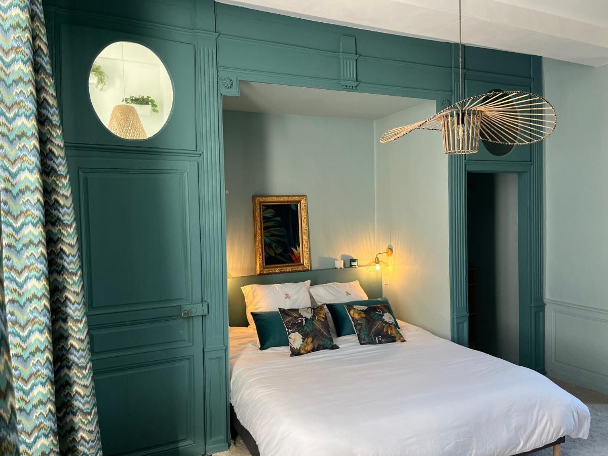 Bed and Breakfast Aux Remparts De Montreuil Монтрей-сюр-Мер Экстерьер фото