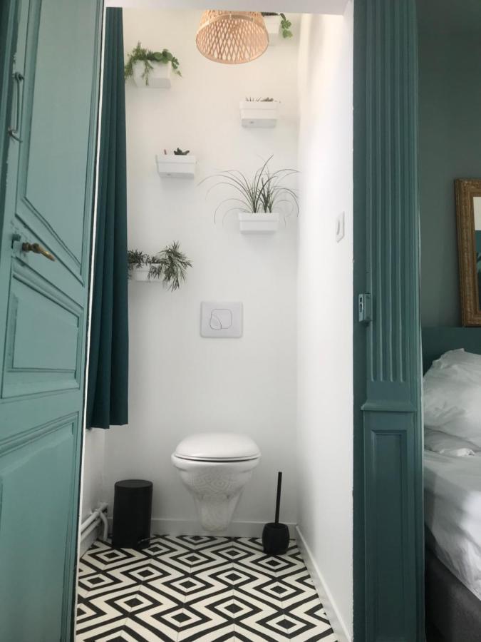 Bed and Breakfast Aux Remparts De Montreuil Монтрей-сюр-Мер Экстерьер фото